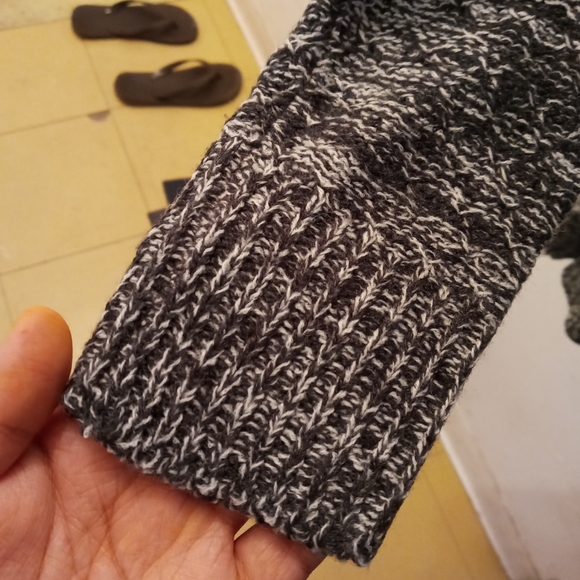 NWT Grey Cardigan - Picture 11 of 12